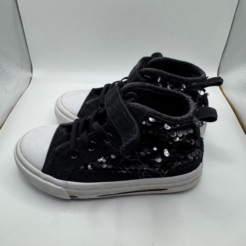 Girls Toddler Size 9 Black and White High-Top Sequin Sneakers Shoes